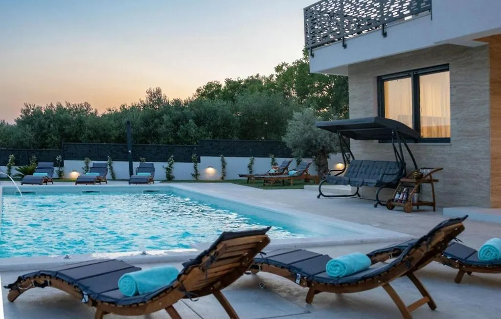 Villa Kate - Zadar By Villas Guide Knezevic